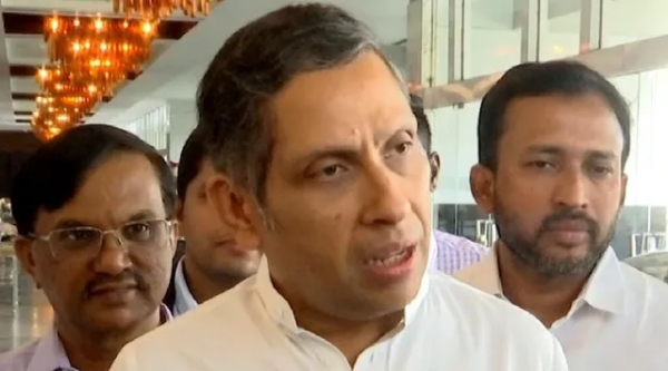 Praveen Chakravarty Praveen Chakravarty