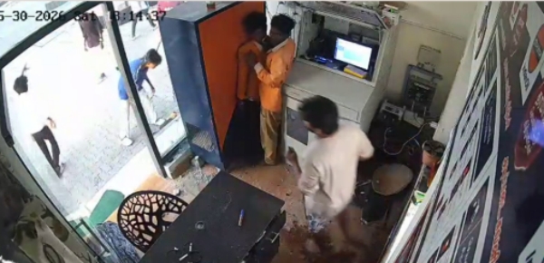 Drunk Gang Attacked Petrol Bunk Workers