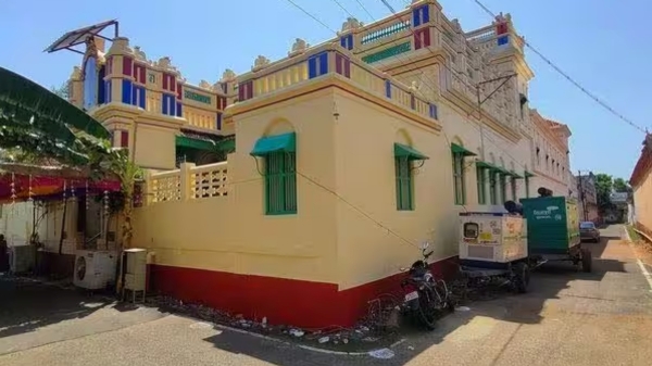 karaikudi heritage chidambara vilas chettinad architecture tamil nadu history budget mansion story 100 year old house 100
