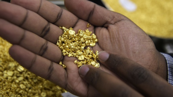 Gold price outlook 2026 De-dollarization gold buying Central bank gold purchases slowdown Should I buy gold in 2026 India Gold as wealth protection asset Gold vs dollar reserves India China gold buying 2026 Gold investment advice 2026 Gold price correction reasons Gold portfolio allocation India 2026 outlook - 2026 vs 2026