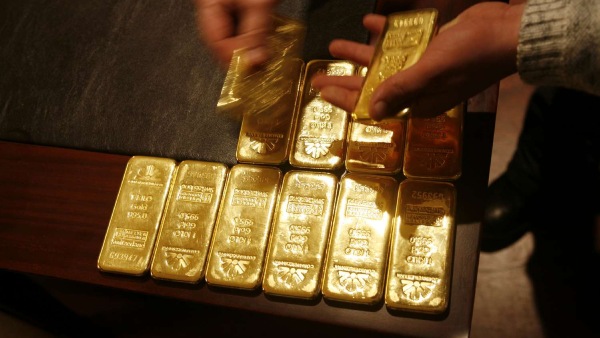 Gold price outlook 2026 De-dollarization gold buying Central bank gold purchases slowdown Should I buy gold in 2026 India Gold as wealth protection asset Gold vs dollar reserves India China gold buying 2026 Gold investment advice 2026 Gold price correction reasons Gold portfolio allocation India 2026 outlook - 2026 vs 2026