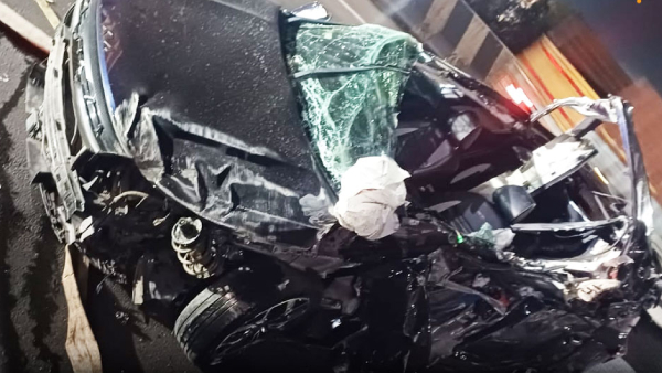 Two Medical College Students Killed After Car Crashes Into Roadside Barrier Near Ponneri Two Medical College Students Killed After Car Crashes Into Roadside Barrier Near Ponneri