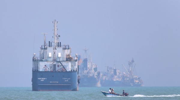 India LNG Tanker crosses Hormuz india Iran US Iran peae deal