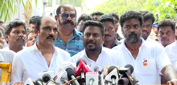 Bharathiraja last rites to happen in his home town Bharathiraja last rites to happen in his home town