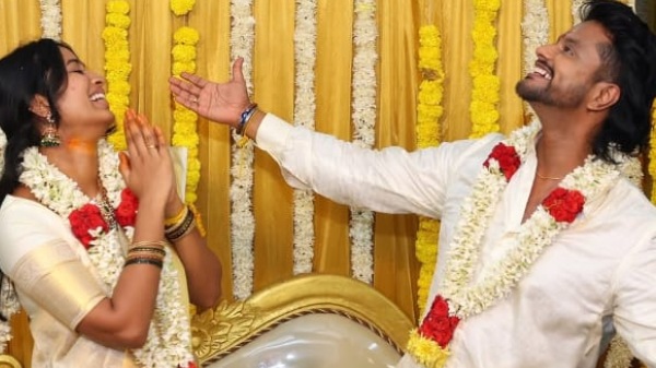 Brigida Saga Pavi Teacher Ananth Meesaya Murukku Engagement Tamil Cinema