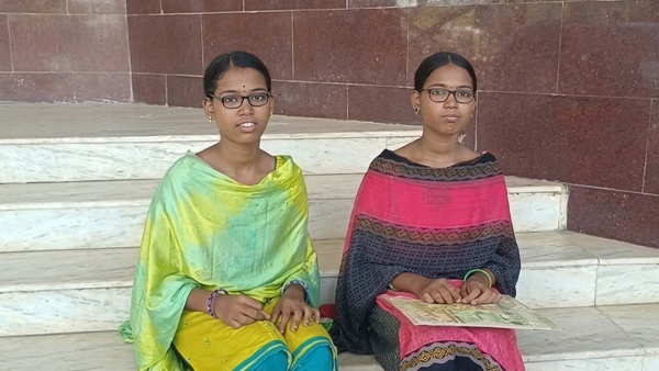 Twin Girl Aadhaar Biometric Twin Girl Aadhaar Biometric