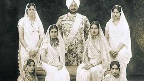 Portrait of Maharaja Bhupinder Singh in royal attire