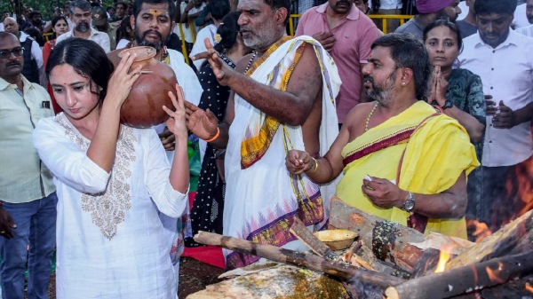 S Janaki Apsara Singer Janaki S Janaki Apsara Singer Janaki