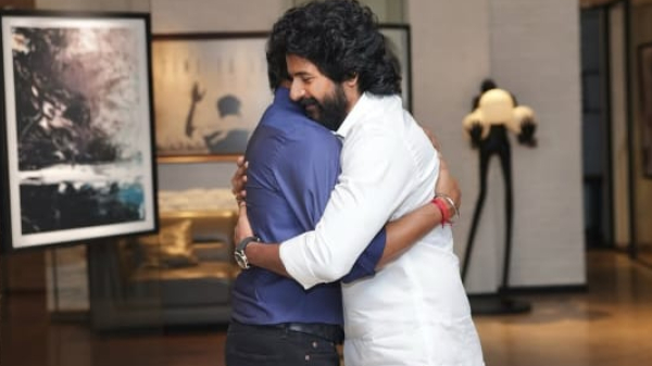 Sivakarthikeyan Vijay Blue Sattai Maran Parasakthi Sivakarthikeyan Vijay Blue Sattai Maran Parasakthi