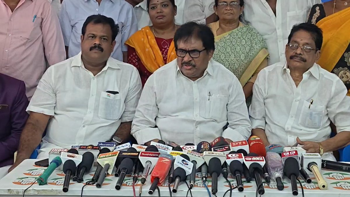 காங்கிரஸில் இருந்து தவெகவுக்கு யாராவது சென்றால் அணை போட்டா தடுக்க முடியும்? திருநாவுக்கரசர் கேள்வி