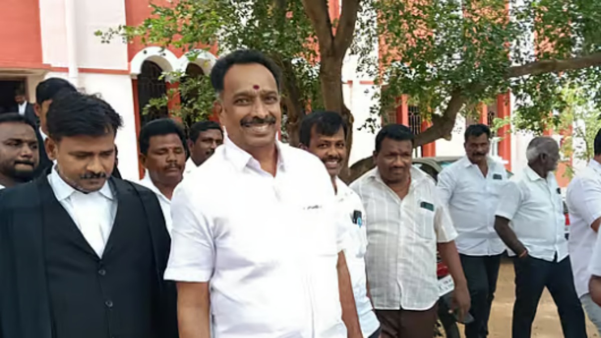 ரூ. 100 கோடி நில மோசடி வழக்கு.. ஆஜரான எம்.ஆர். விஜயபாஸ்கர்.. கரூர் நீதிமன்றம் பிறப்பித்த உத்தரவு