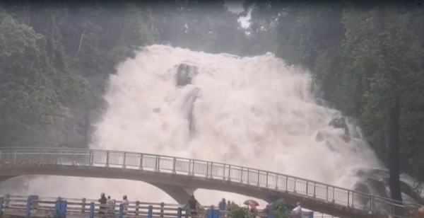 Athirapally falls