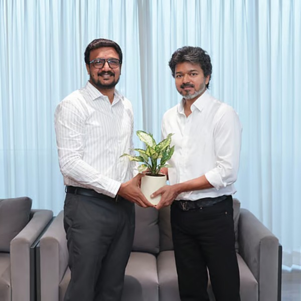 tvk aiadmk singai ramachandran