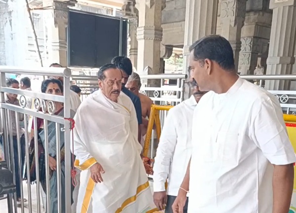 விஜய்யிடம் நேரடி கேள்வி? சர்ச் நிலத்தை தொட முடியுமா.. சபாநாயகர் ...