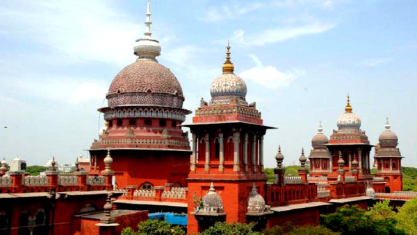 Controversy Erupts Over Absence of Tamil Thai Vazhthu at Madras High Court Independence Day Event