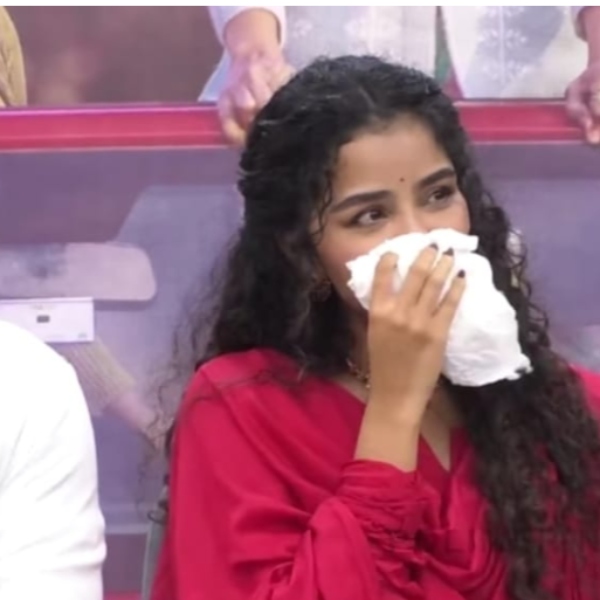 Anupama Parameswaran Breakup Anupama Emotional Anupama Parameswaran Breakup Anupama Emotional