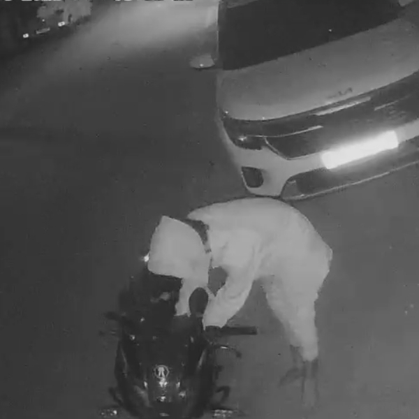 Tirunelveli Nellai Bike Theft CCTV Tirunelveli Nellai Bike Theft CCTV
