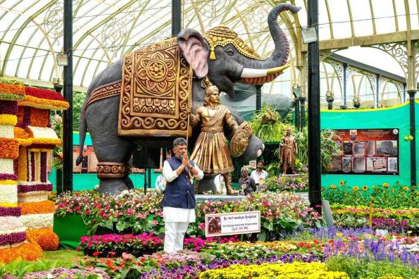 Three Lalbagh-Style Parks Three Lalbagh-Style Parks
