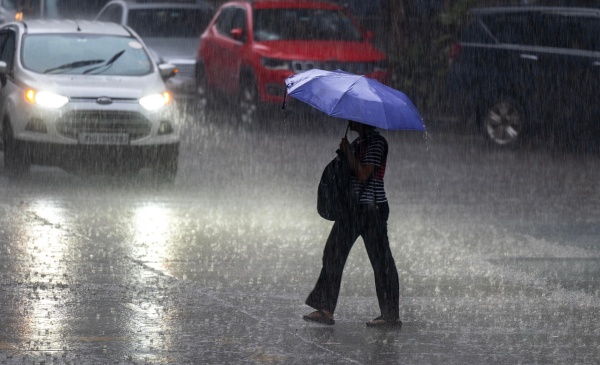 Heavy rain Heavy rain