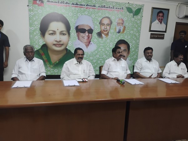 SP Velumani