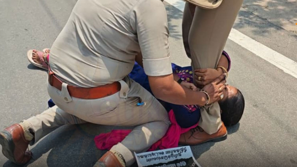 Tamilselvan Death Case Protesters Detained While Besieging Police Commissioner s Office Tamilselvan Death Case Protesters Detained While Besieging Police Commissioner s Office