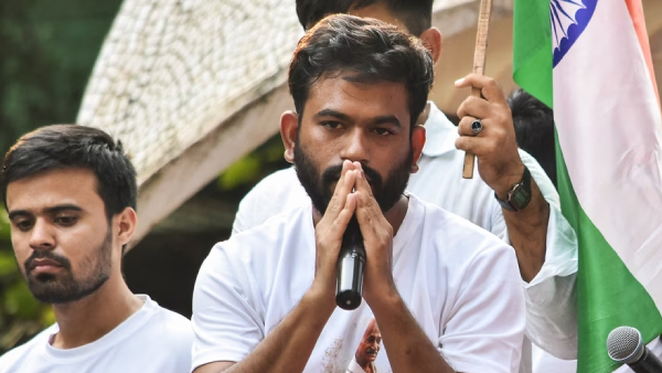 Abhijit Dipke releases video message ahead of CJP protest anticipates arrest upon landing in Delhi Abhijit Dipke releases video message ahead of CJP protest anticipates arrest upon landing in Delhi