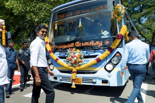 Vijay free bus women