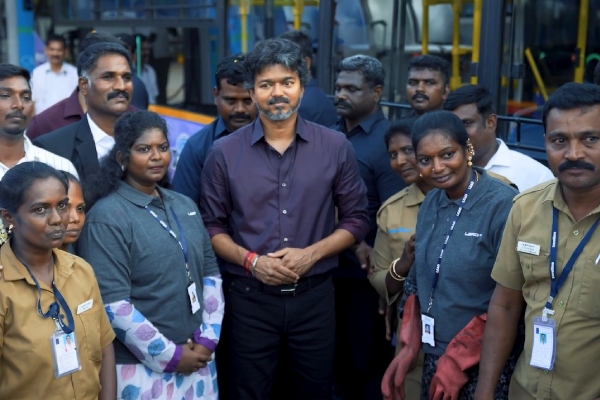 Vijay free bus women