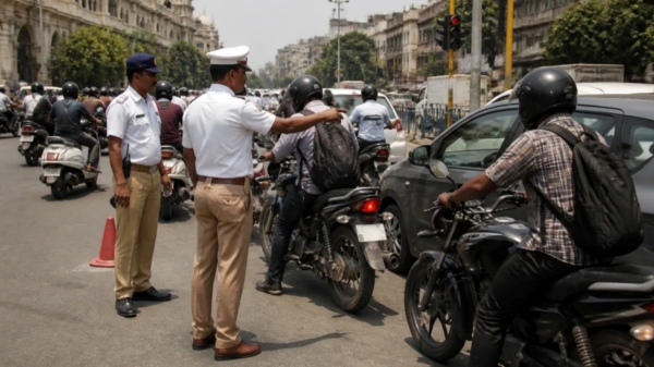 Chennai motorists raid traffic