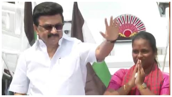 stalin-roadshow-in-dharapuram-huge-crowd-gathers-enthusiastic-welcome-for-dmk-chief