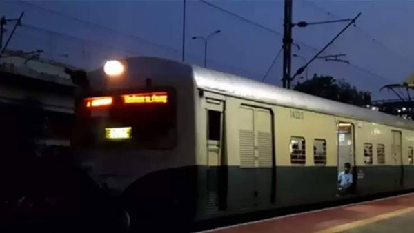 Uncouth behavior by a young man from North India on a moving electric train bound for Tambaram