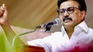 அந்த பையன் தோற்பார்.. நள்ளிரவு வரை ஓயாத கால்கள்.. அமைச்சர்களை தூங்க விடாமல் ரெய்டு விட்ட ஸ்டாலின்