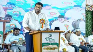 "சாத்தானின் பிள்ளைகள்.. புதுசு புதுசா நடிகர்கள் டெல்லி போறாங்க”.. ஆதவ் அர்ஜுனா பேச்சு!