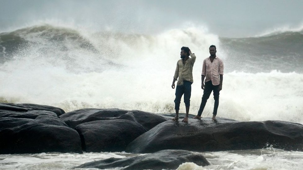 காற்று அதிகம் 