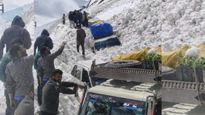 మంచు కొండల్లో మృత్యుఘోష.. ఏడుగురి మృతి !!