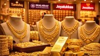 సడన్ గా పసిడి ధరల్లో అనూహ్య పరిణామం