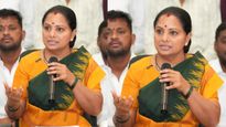 జాబ్స్ ఇవ్వాలి గానీ.. జీవోలు అడ్డు పెడుతున్నారు – ప్రభుత్వంపై కవిత ఫైర్