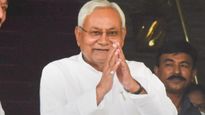 సీఎం పదవికి నితీష్ రాజీనామా- మంత్రి మండలి రద్దు: ఫేర్ వెల్ స్పీచ్ లో హైడ్రామా 