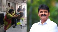 VIDEO: పోలీసుల ముందే జుట్టు పట్టుకుని కొట్టారు.. సీఎం గారు కాపాడండి!