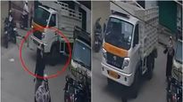 Shocking video: అయ్యో.. చిన్నారిని చిదిమేసిన మినీ వ్యాన్..