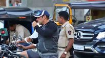 అయ్యో.. సల్మాన్ ఖాన్ ఏంటి ఇలా అయిపోయాడు..! ముంబై రోడ్లపై సైకిల్ తొక్కుతూ..!
