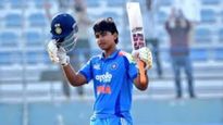 IND Vs IRE: బుడ్డోడికి ఈసారీ నిరాశే- గంభీర్, అయ్యర్ పై తీవ్ర విమర్శలు..!