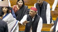 ఆడబిడ్డల బట్టలు చింపుతారా- నిండు సభలో అఖిలేష్ నిప్పులు