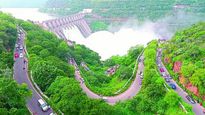  పోటెత్తుతున్న కృష్ణమ్మ- శ్రీశైలం డ్యామ్ కు వరద ప్రవాహం, గేట్లు ఎత్తివేత..!!