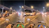 Viral Video: ఇదేం పోయేకాలం.. బిజీ రోడ్డులో డివైడర్ పై యువకుడి బైక్‌ రైడ్‌..