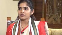 ఎమ్మెల్యే యశస్వినీ రెడ్డిని విద్యాశాఖ మంత్రిని చెయ్యాలి: బీజేపీ షాకింగ్ డిమాండ్!