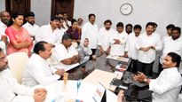 వైసీపీ ఎమ్మెల్సీకి కీలక పదవి- మారుతున్న లెక్కలు..!!