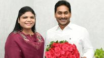 జగన్ ను కలిసిన బొత్స అనూష..! మజ్జి శ్రీనుకు కౌంటర్ స్ట్రాటజీ ఖరారు..!