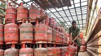 LPG Shortage India: దేశంలో గ్యాస్ సిలిండర్ల కొరత..?? కేంద్రం సంచలన ప్రకటన