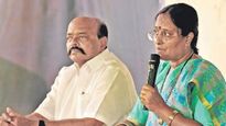 అజ్ఞాతం వీడిన కొండా కపుల్: క్యాడర్ తో కీలకసమావేశం; ఢిల్లీ పిలుపుతో ప్రత్యర్థుల్లో టెన్షన్!